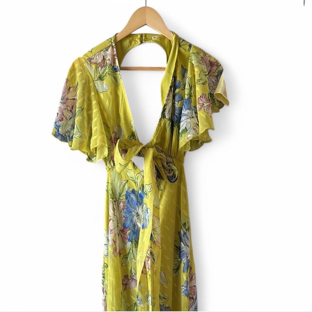 ASOS DESIGN maxi tea dress in jaquard with color pop floral print